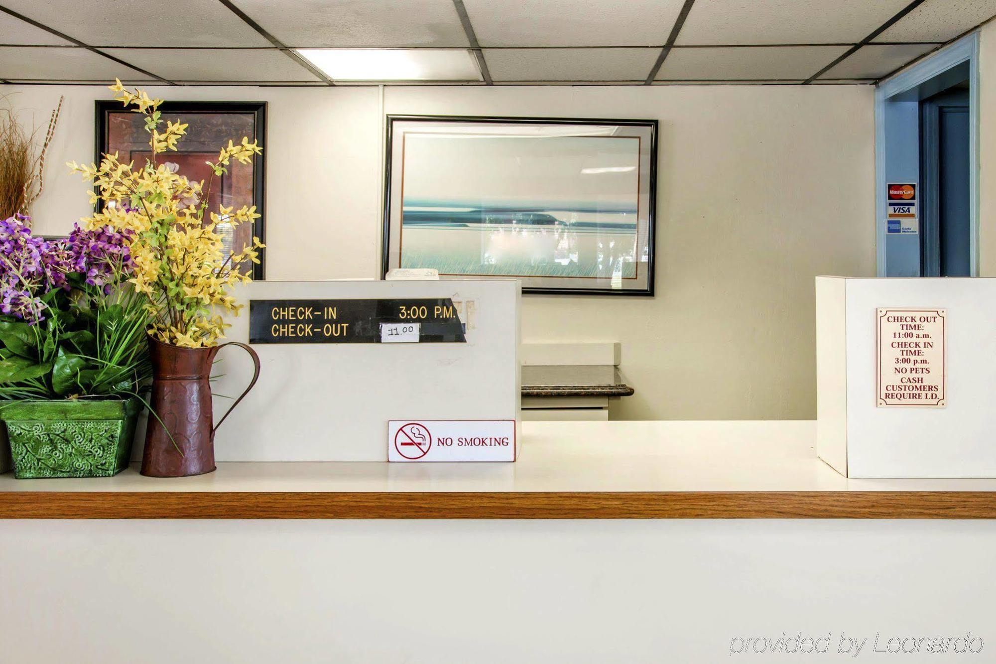 Econo Lodge 巴特尔克里克 外观 照片