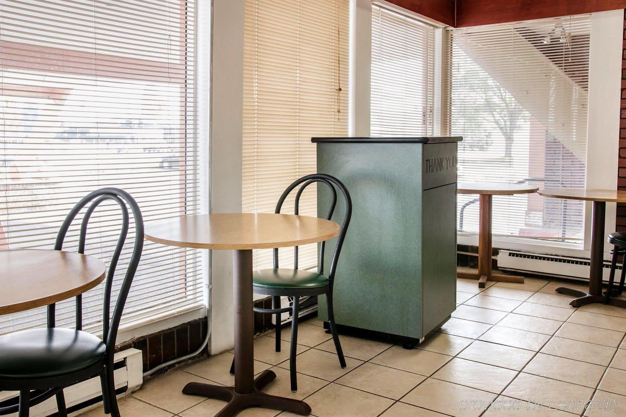Econo Lodge 巴特尔克里克 外观 照片