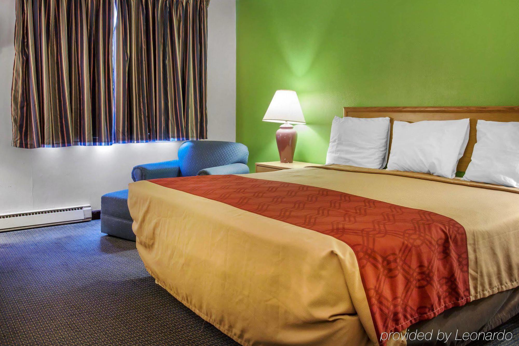 Econo Lodge 巴特尔克里克 外观 照片