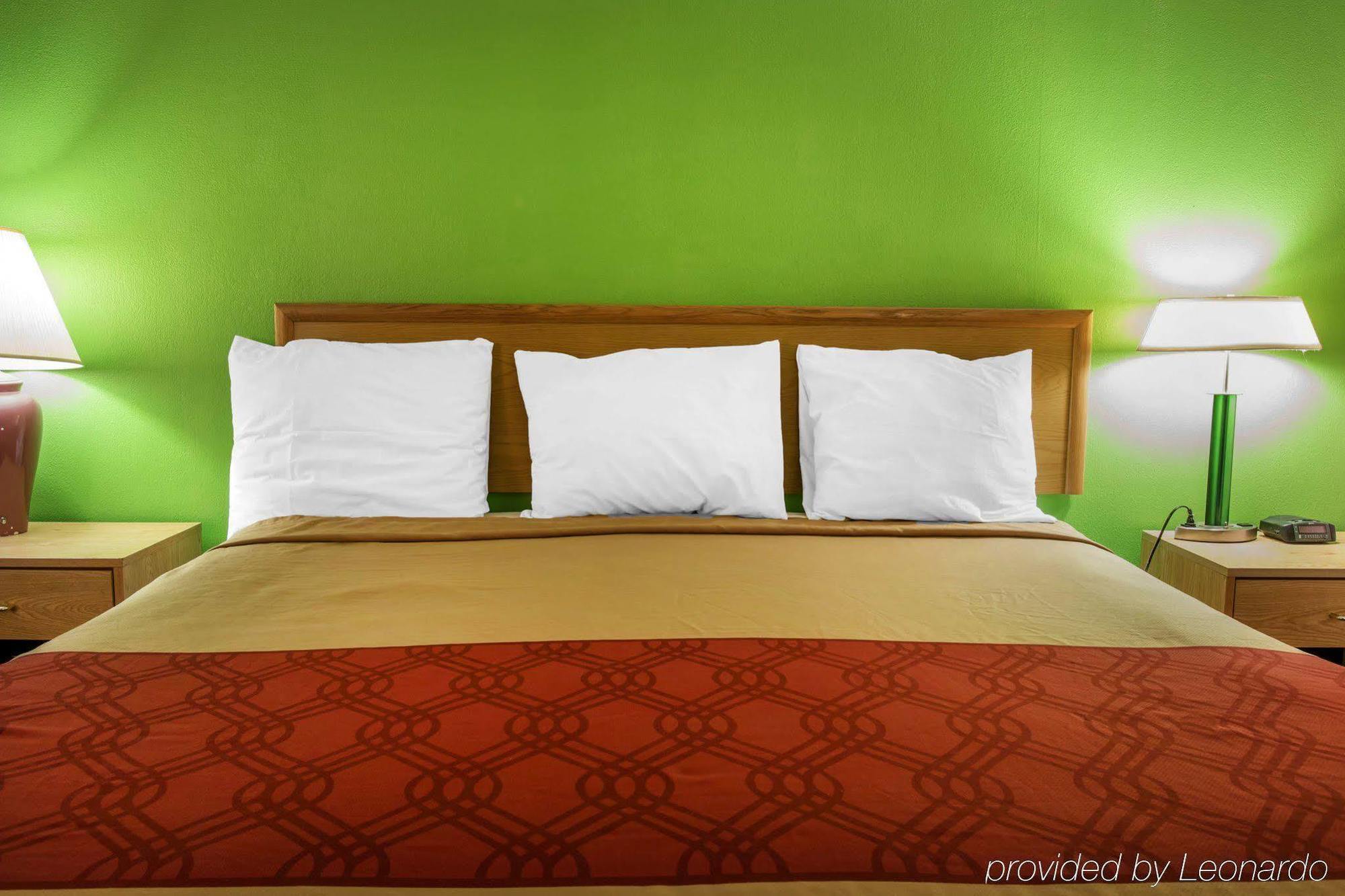 Econo Lodge 巴特尔克里克 外观 照片