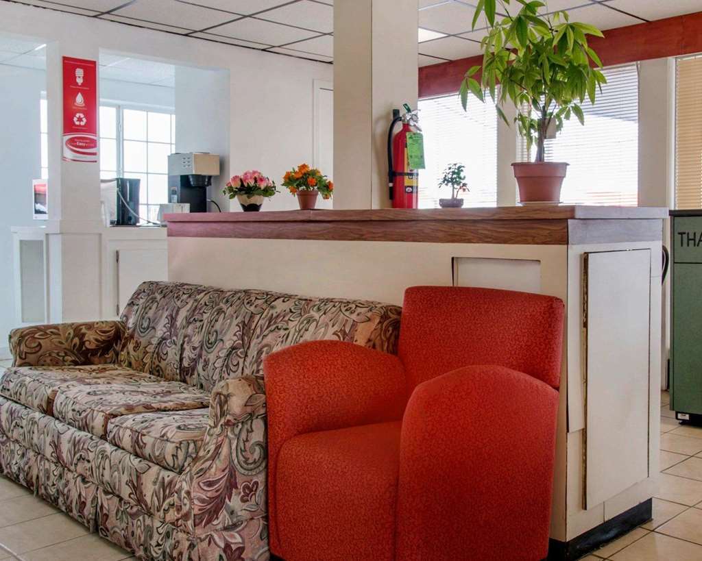 Econo Lodge 巴特尔克里克 内观 照片
